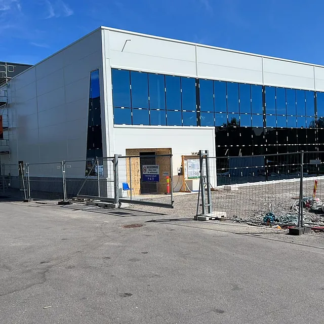 Næringsbygg under bygging